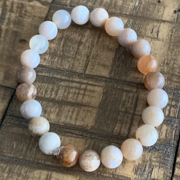 8mm Fossilized Agate Bead Stretch Bracelet - Picture 2 of 3